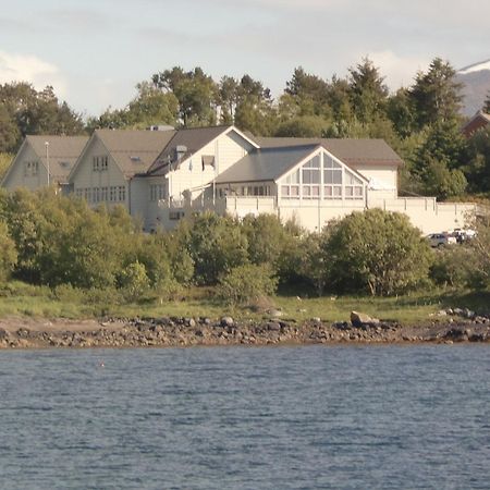 Aalesund Airport Hotel Ytterland Екстер'єр фото