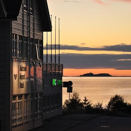Aalesund Airport Hotel Ytterland Екстер'єр фото